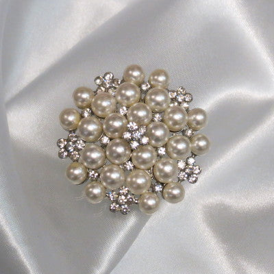 Rhinestone Brooch Pearl