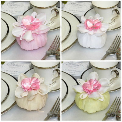 Ninfea Sachet with Rose Petals (Assorted Colors)
